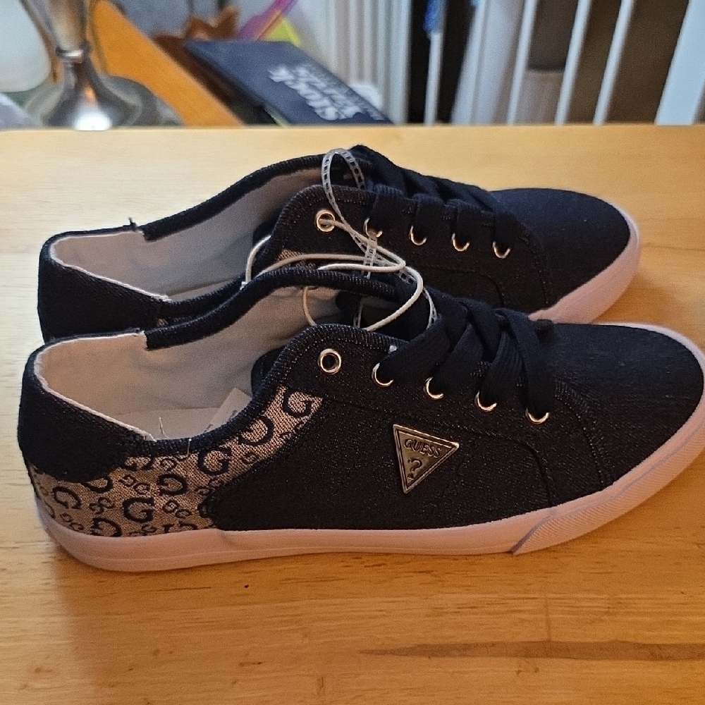 Guess Black Sneakers with Trendy Design